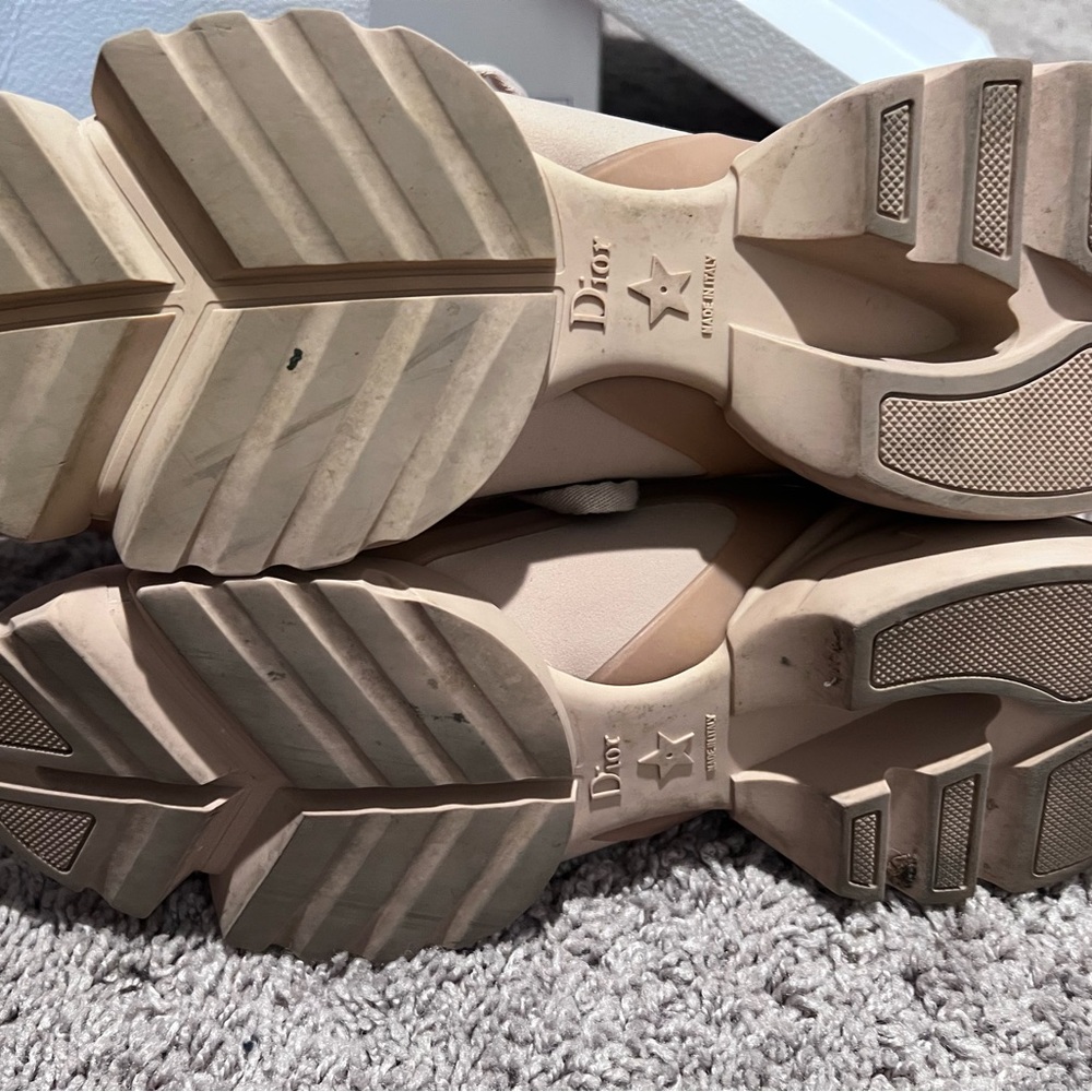 Nude Dior sneakers No Box - Picture 8 of 8